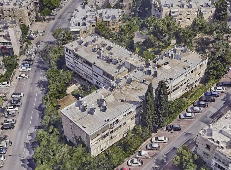 בניינים ישנים המיועדים לפינוי בינוי במתחם טשרניחובסקי בירושלים (צילום: סימפלקס) בניינים ישנים המיועדים לפינוי בינוי במתחם טשרניחובסקי בירושלים