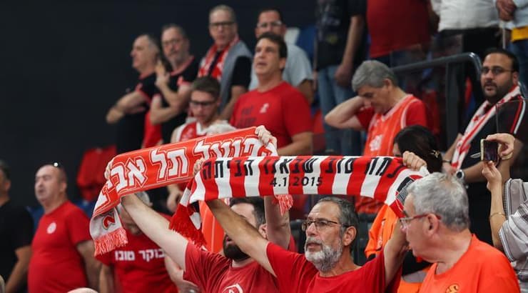 אוהדי הפועל תל אביב (שחר גרוס) אוהדי הפועל תל אביב