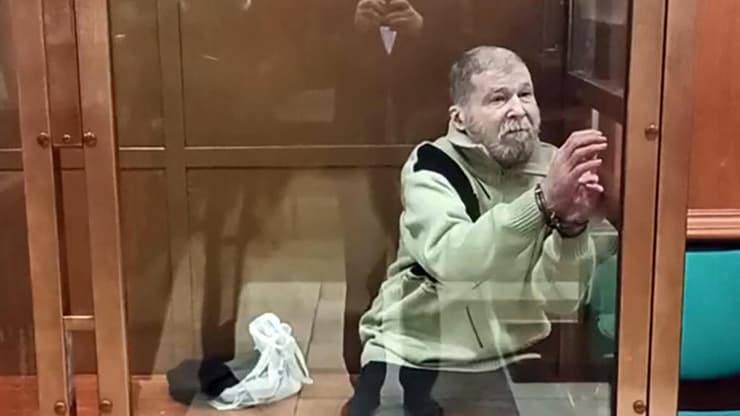 סטיבן האברד, ששוחרר מהכלא הרוסי אחרי 4 שנים (צילום: Handout / MOSCOW CITY COURT PRESS SERVICE / AFP) סטיבן האברד, אמריקני ששוחרר מה כלא ב רוסיה אחרי 4 שנים