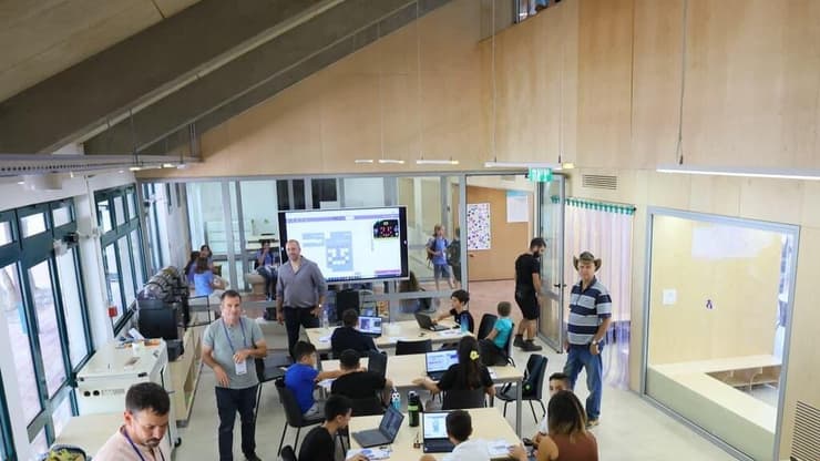 מרכז החדשנות 'פריזמה' בירושלים (צילום: ארנון בוסאני) מרכז החדשנות 'פריזמה' בירושלים