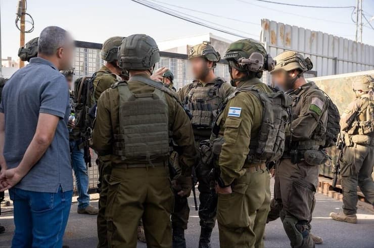 צוותי צה"ל בזירת הפיגוע (צילום: דובר צה"ל) צוותי צה"ל בזירת הפיגוע
