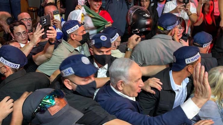 תיעוד מוקדם יותר של נתניהו במחנה יהודה