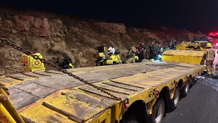 תאונת דרכים בין משאית לרכב פרטי בכביש 465 בסמוך לעאבוד