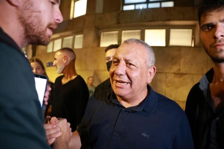 גדי איזנקוט (צילום: דנה קופל) עצרת בתל אביב