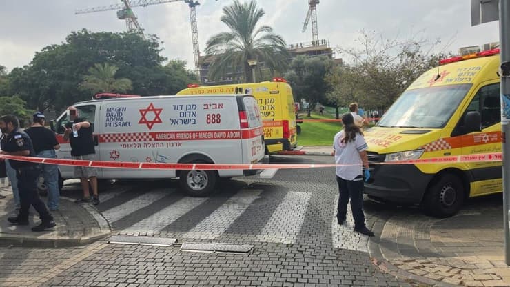 2 פצועים בני 60 מחוסרי הכרה בתל אביב