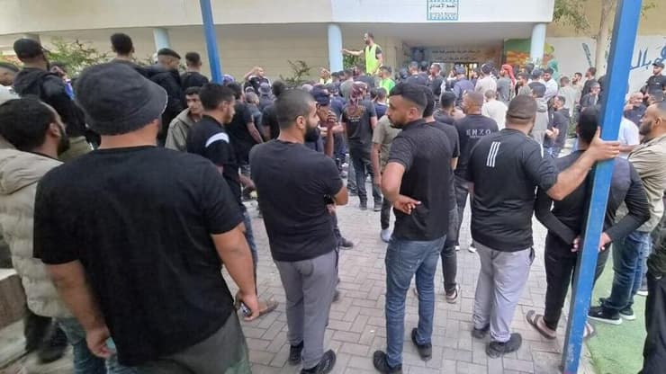 תורי הצבעה בשגב שלום (צילום: הרצל יוסף) יישוב בדואי שגב שלום