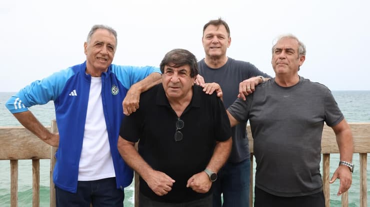 מימין: לנדאו, דריקס, אזולאי ומרילי (צילום: ריאן פרויס) מירוץ האליפות בכדורגל 1986: גילי לנדאו, אלי דריקס, חנן אזולאי, ציון מרילי