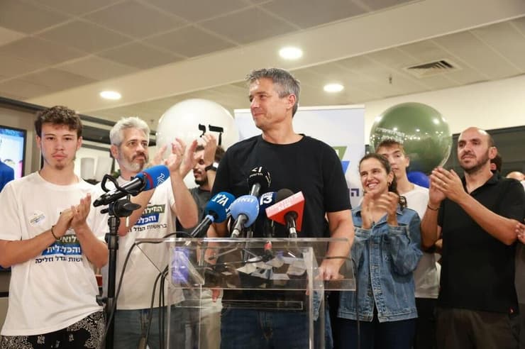 "נראה את תוצאות האמת". הנדל, הערב (צילום: דנה קופל) הנדל