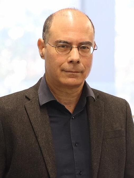 פרופ' רונן בן עמי