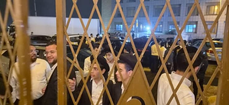 תומכי ש"ס שנשארו מחוץ למטה המפלגה