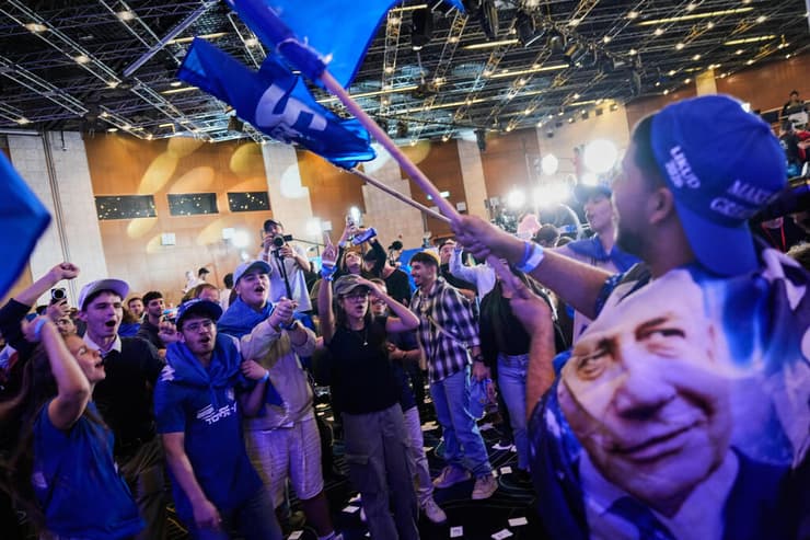 המפלגה הגדולה בישראל, שוב. החגיגות במטה הליכוד (צילום: AP Photo/David Goldman) מטה הליכוד