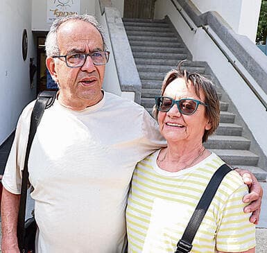 תחושת דחיפות. עמירם דנוך ואשתו (גדי קבלו) תחושת דחיפות. עמירם דנוך ואשתו