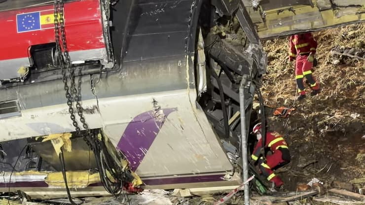 ספרד אסון תאונת רכבת מבצע החיפושים בלילה