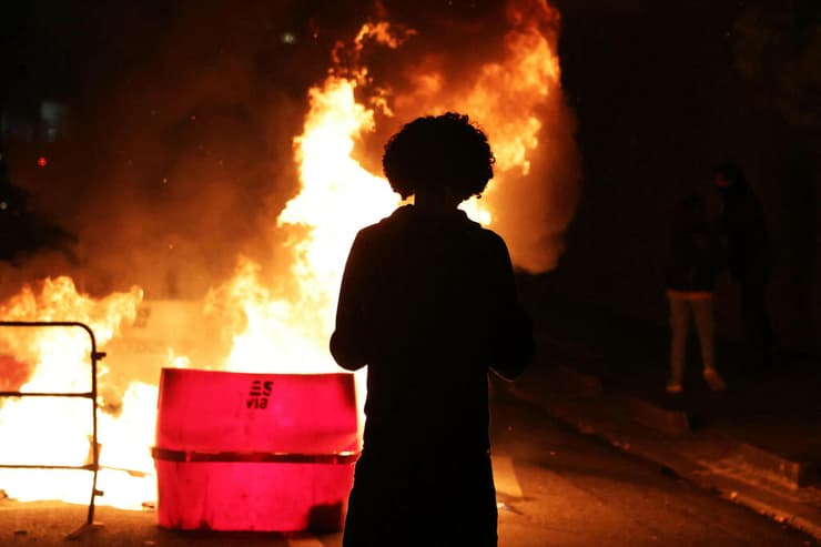 צילום: Alain JOCARD / AFP קטטות אלימות בצרפת