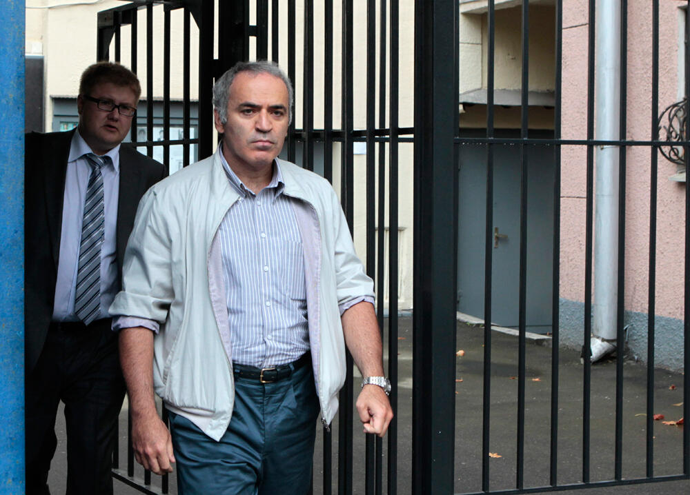 Гарри Каспаров в России после вызова в полицию 