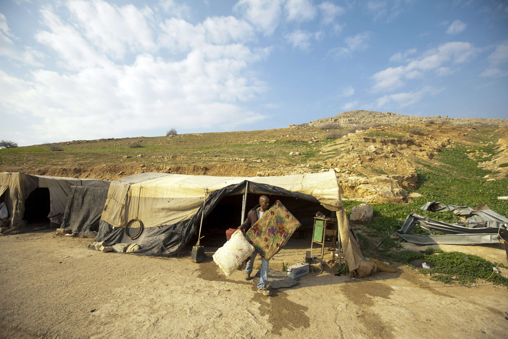 People without a status living in the West Bank 