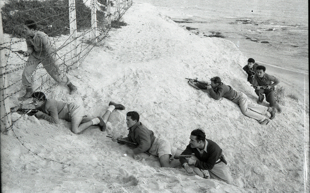 Israeli soldiers training during the War of Independence, 1948 