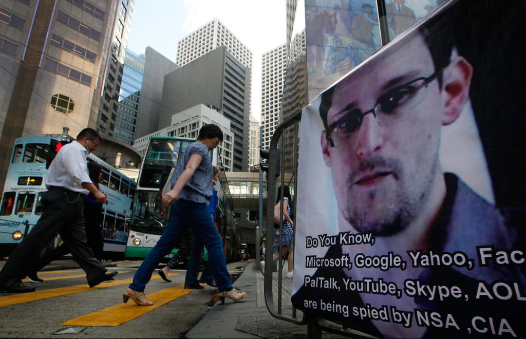 Poster supporting Edward Snowden in China 