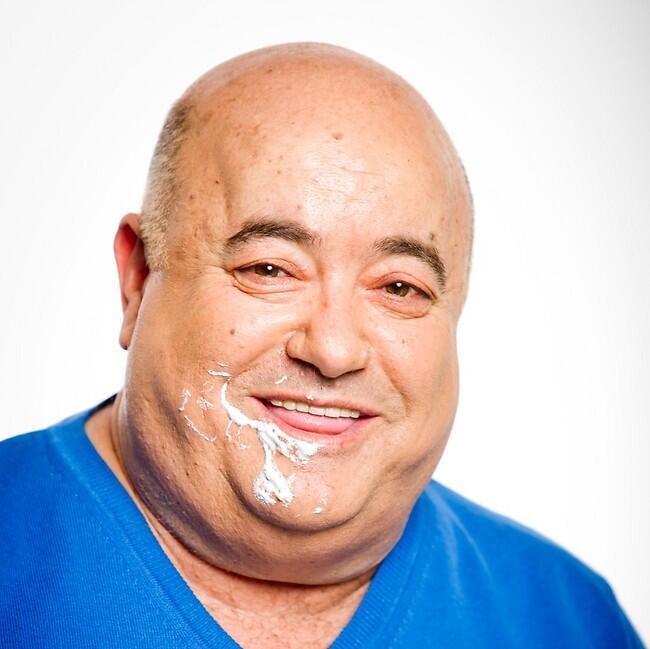 "אני מת על צחוקים, ואם עשו עליי צחוק אני מקבל את זה בסבבה". בינו