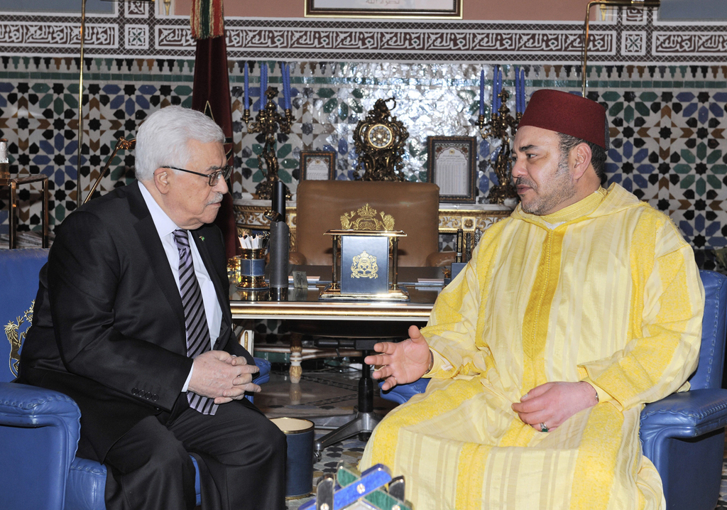 Palestinian President Mahmoud Abbas meeting with Moroccan King Mohammed VI in Marrakesh, January 2014 