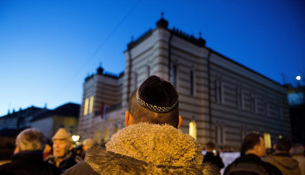 Hungarian Jews demonstrate against anti-Semitism 