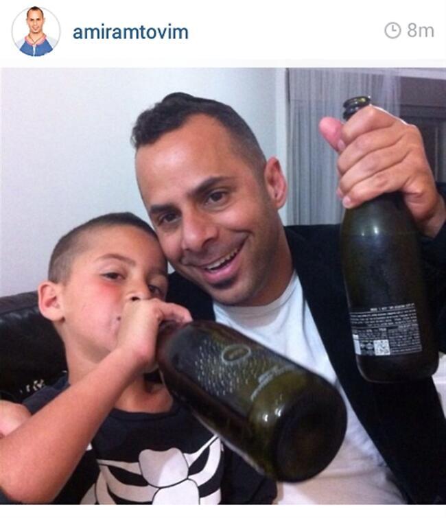האקס מחובר מהזוג שלא ניצח חושף את הילד לאלכוהול