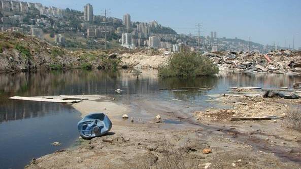 זיהום מים בחיפה