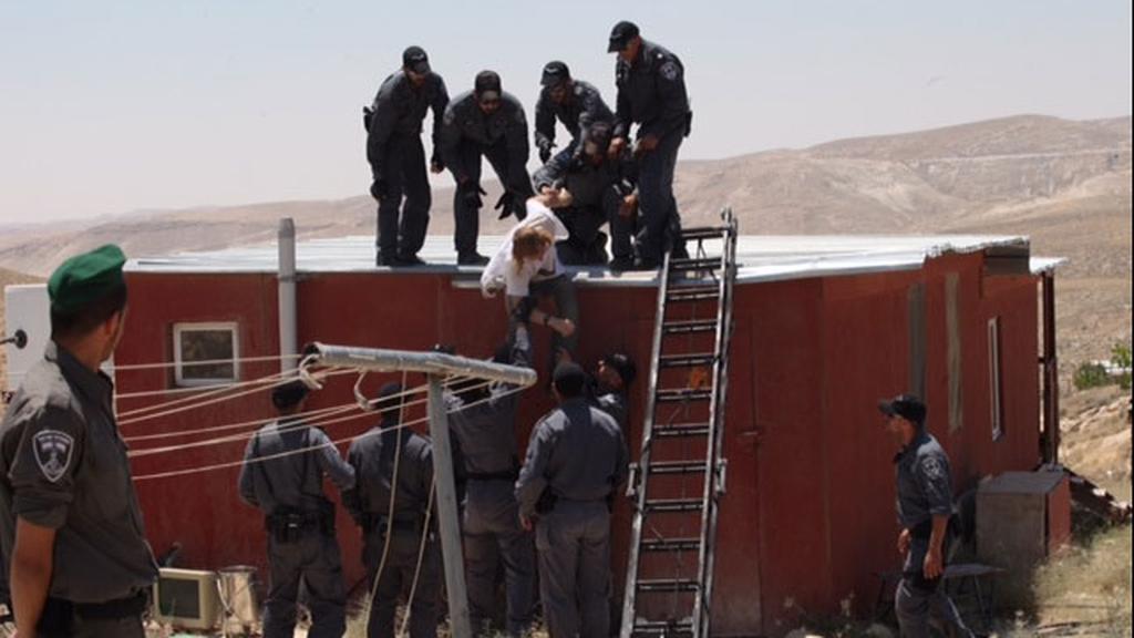 Security forces remove settlers from illegal West Bank outpost 