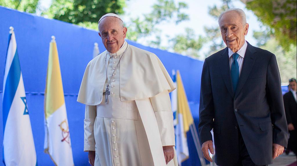 Pope Francis' meeting with President Shimon Peres in Jerusalem in 2014 