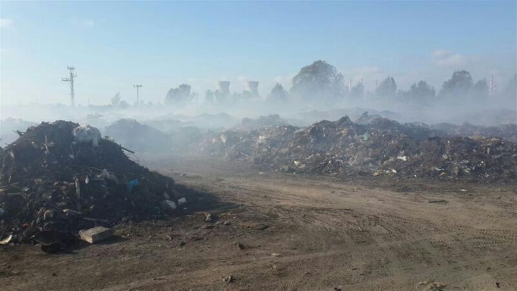 Trash burned in the illegal site in northern Israel 