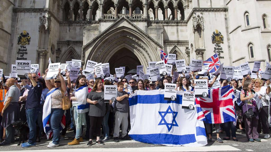 British Jews protest in London against anti-Semitism 
