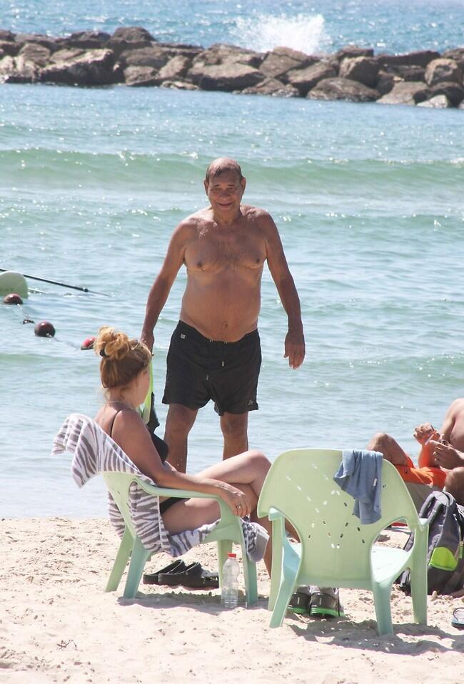 רטוב וטוב לו