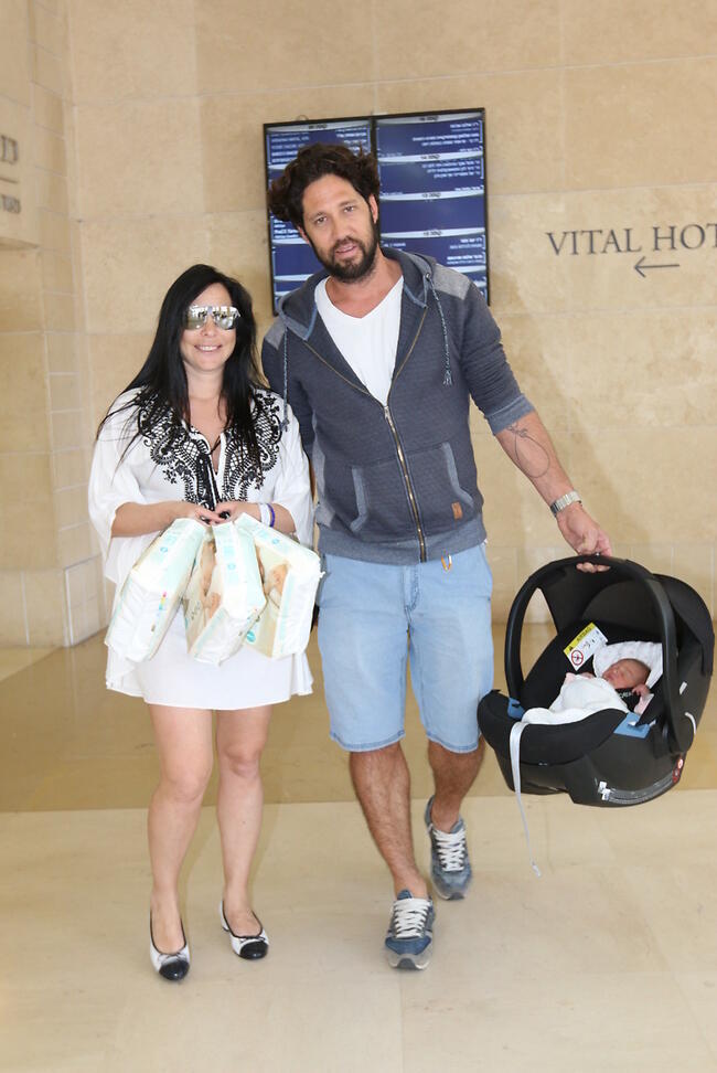 לא משחקת משחקים עם הצלמים. מיכל אמדורסקי מלכה