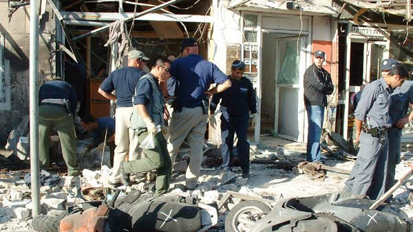 После взрыва на улице Йегуда ха-Леви, 2003 год 