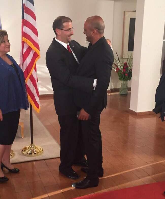 אמריקה זה כאן. אייל גולן עם השגריר האמריקאי בישראל דן שפירו