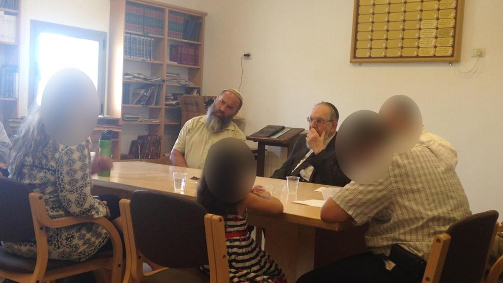 A moderate rabbinical conversion court 