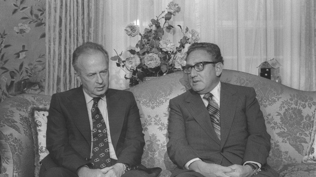 קיסינג'ר ויצחק רבין ב-1974. לחץ על הסכם הביניים בין ישראל למצרים
