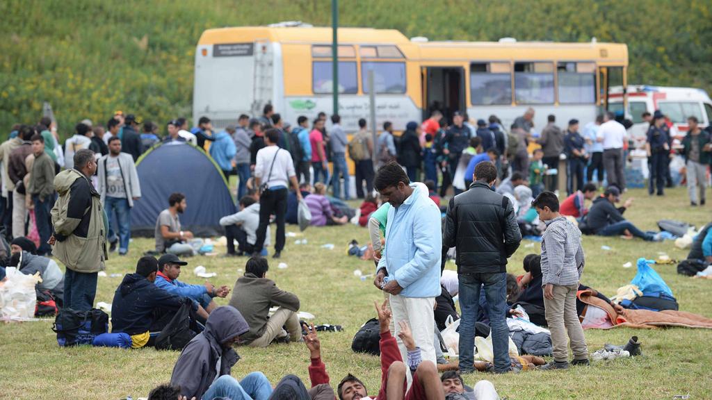 Refugees on the Hungarian-Austrian border 