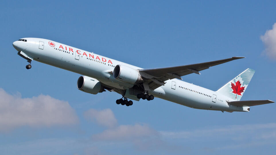 Самолет Air Canada 