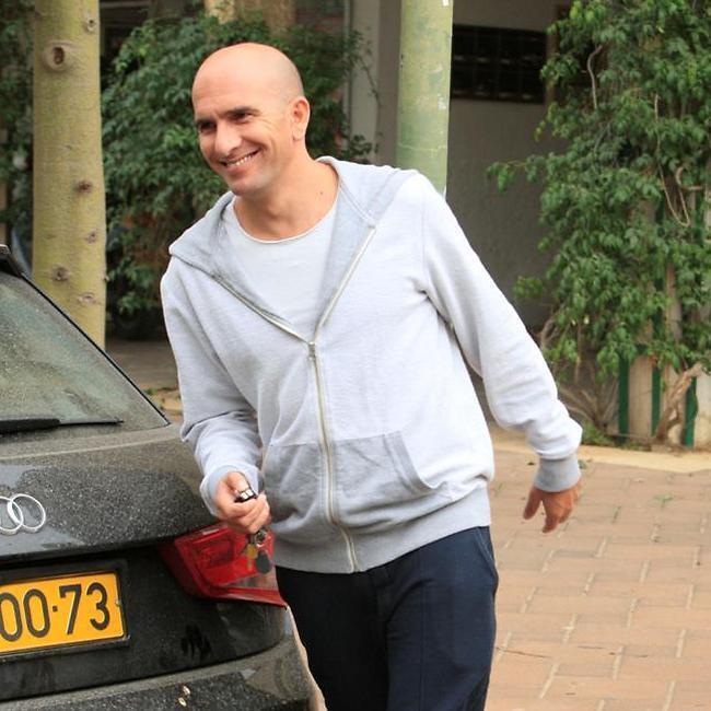 יאללה ביי, עוד צריך לעבור אצל הירקן. כהן