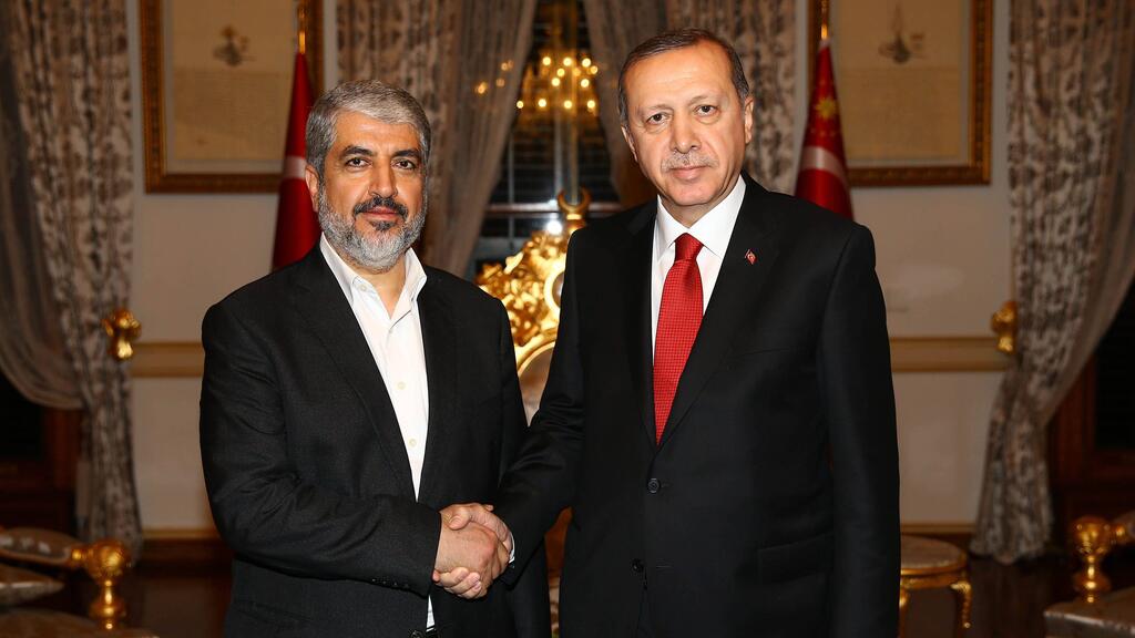 Бывший глава политбюро ХАМАСа Халед Машаль и президент Турции Реджеп Тайип  Эрдоган 