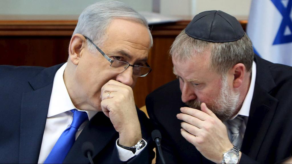Netanyahu and Mandelblit in 2015  
