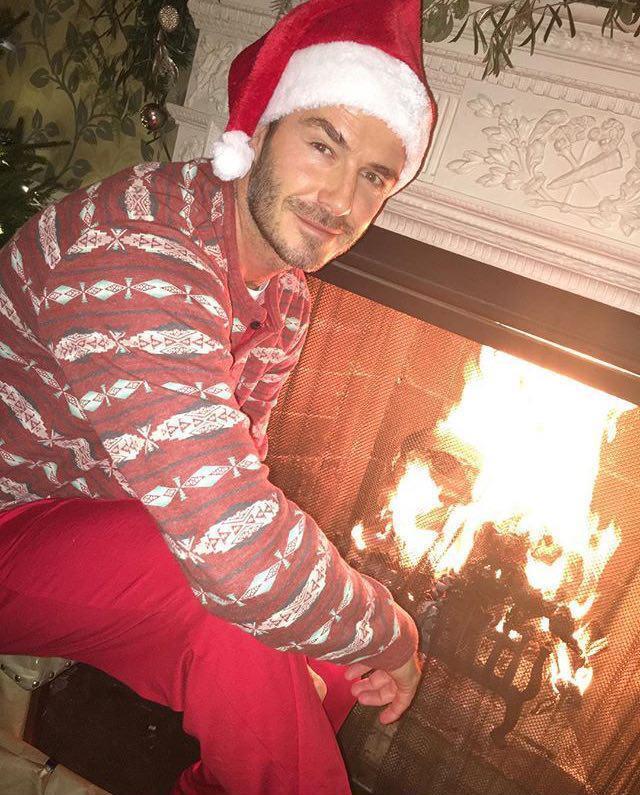 אין עלייך! דיוויד בקהאם לוהט ולא רק בגלל האש אין עלייך! דיוויד בקהאם לוהט ולא רק בגלל האש