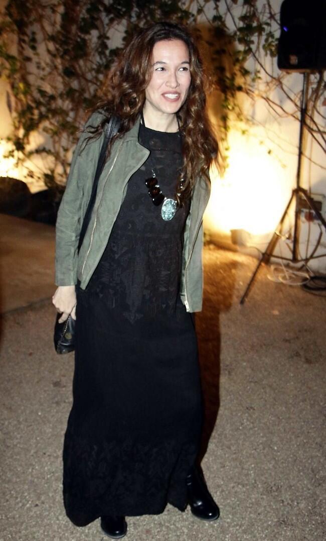 לקוחה שהפכה לחברה. אבקסיס
