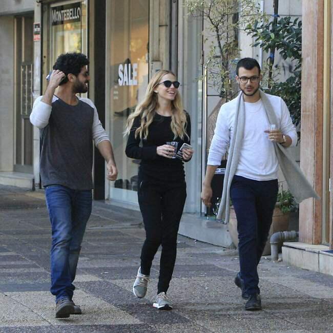 איזה מצחיק שמצלמים אותנו מצלמים סדרה