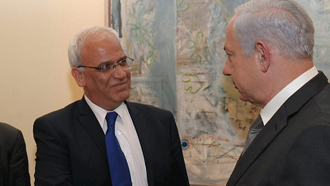 Saeb Erekat meeting with Prime Minister Benjamin Netanyahu in Jerusalem in 2016 