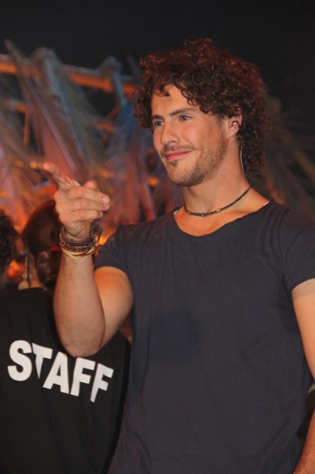 טומי אלתגר בגמר 2009 . איך הזמן טס כשנהנים
