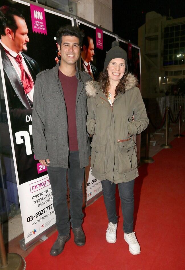 דוברי גרמנית? טל מוסרי ואשתו נעם