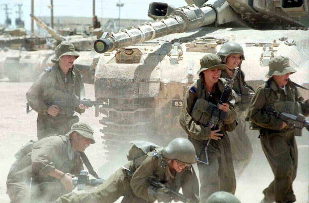 IDF women in fighting units