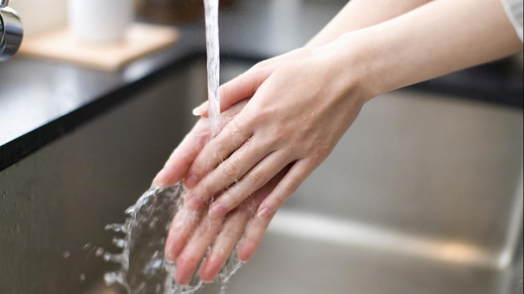 "Поднимемься ко мне - помыть руки?" Фото: shutterstock
